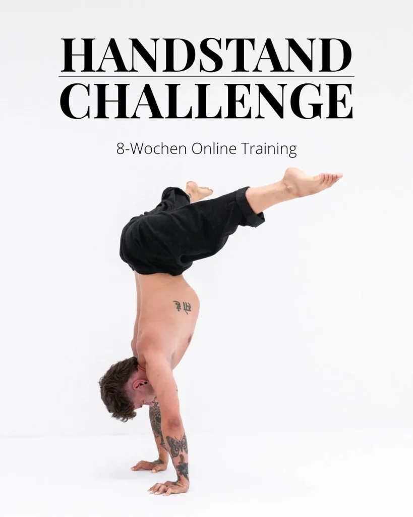 Handstand lernen mit der 8-Wochen Handstand Challenge: Handstand-Coach Robin Schnider im freien Handstand, Online-Training für zu Hause